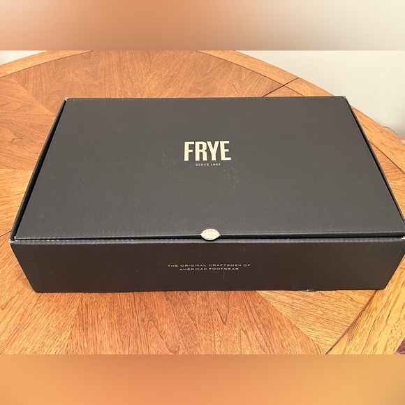 Frye Veronica Combat Tall Lace Up boots, Black, Size 9. BRAND NEW, IN BOX. - Picture 2 of 12